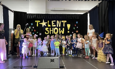 2023_09_talent_show_76